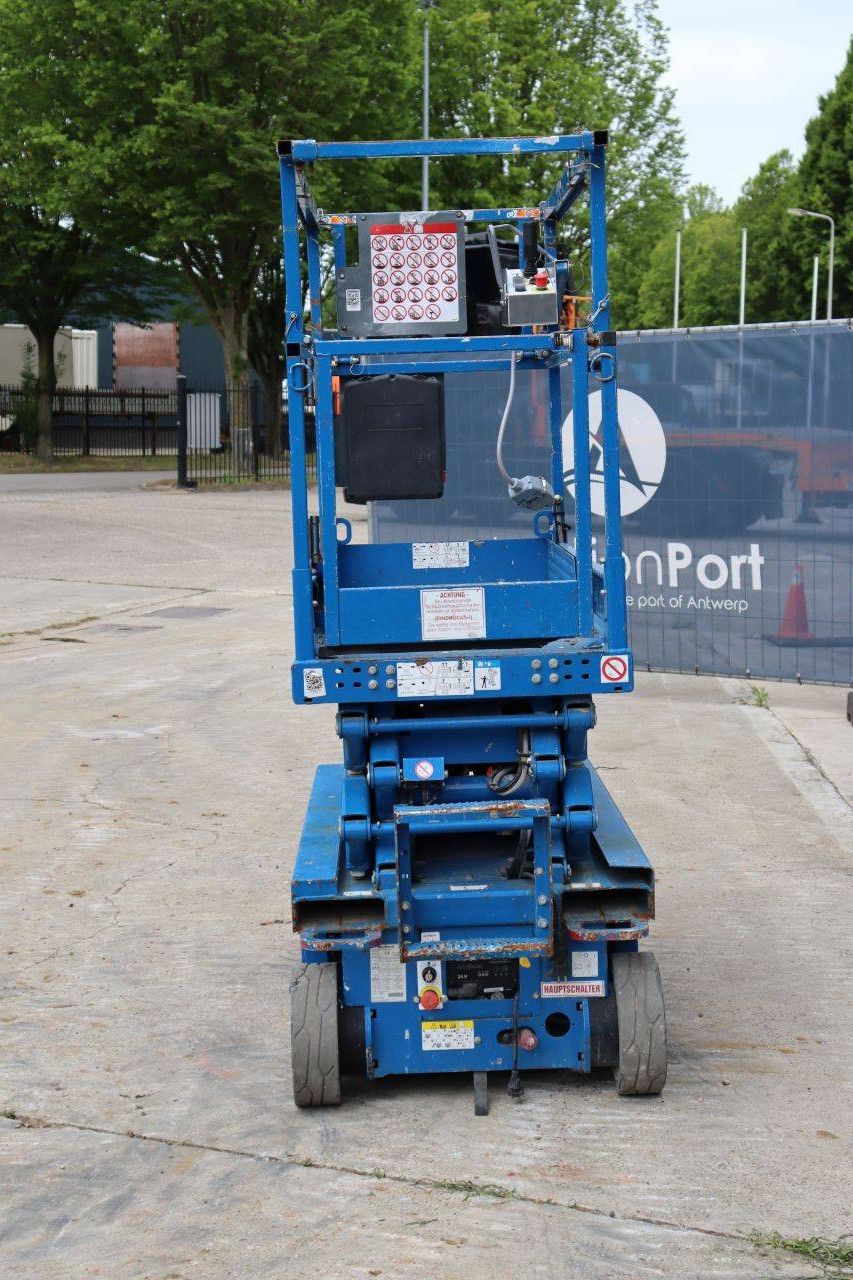 Skyjack SJ III 3219 Electric Scissor Lift 7.8m 227kg 2015