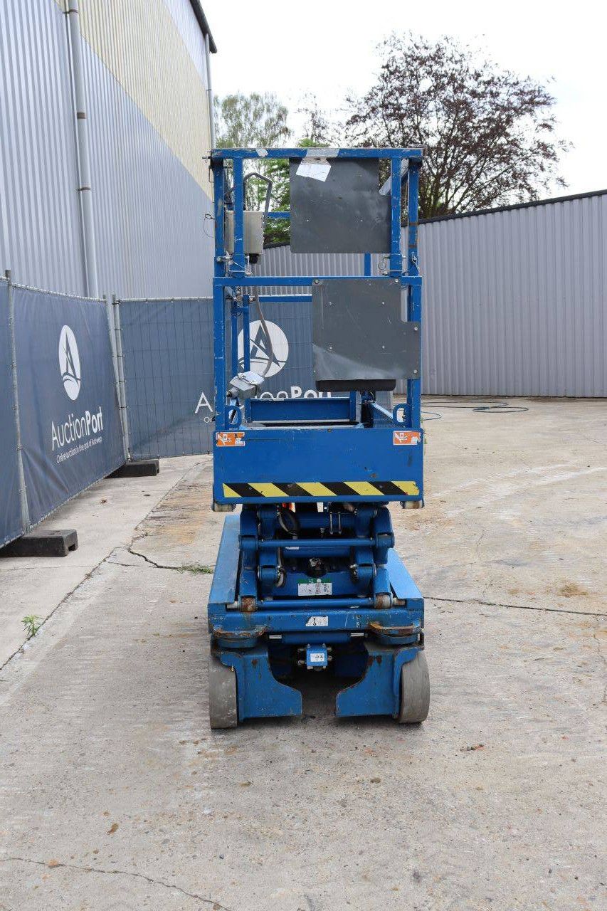 Skyjack SJ III 3219 Electric Scissor Lift 7.8m 227kg 2015
