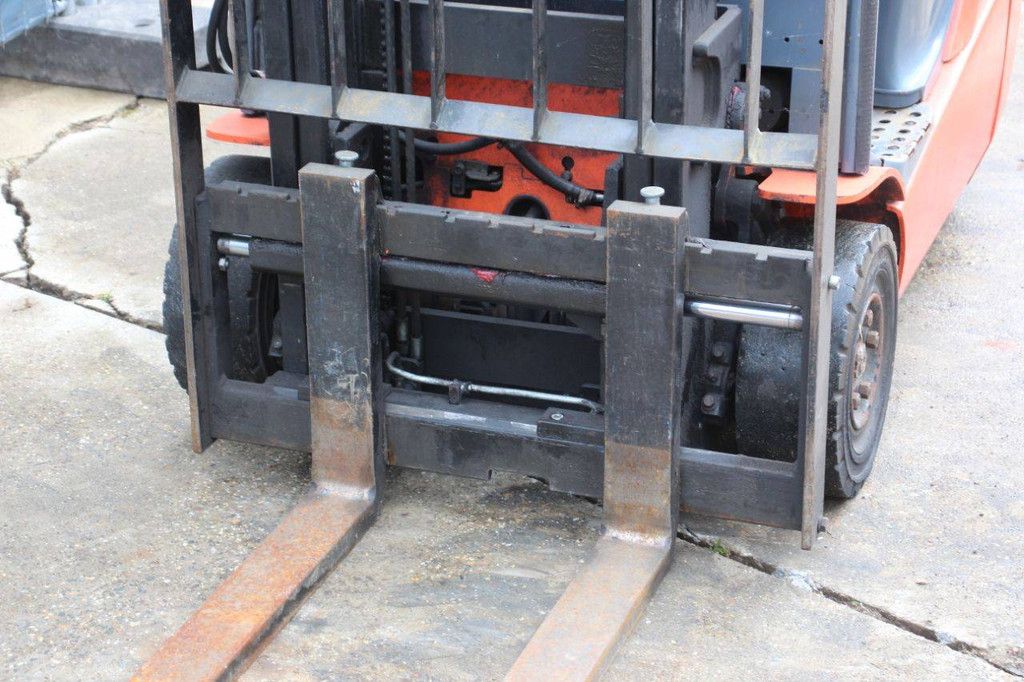 Toyota 8FBE15T Electric Forklift 1500kg 3.7m 2016