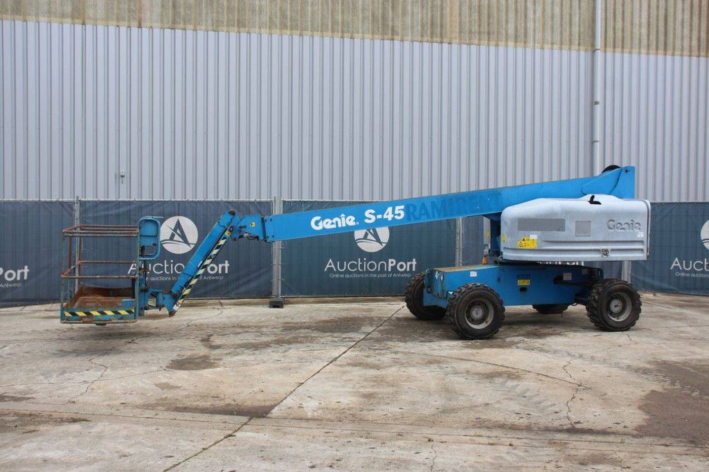 Genie S-45 Diesel-Teleskoparbeitsbühne 15,7 m 2008