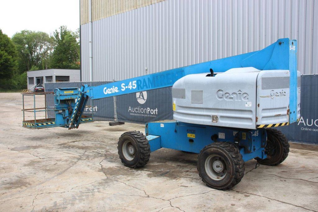 Genie S-45 Diesel-Teleskoparbeitsbühne 15,7 m 2008