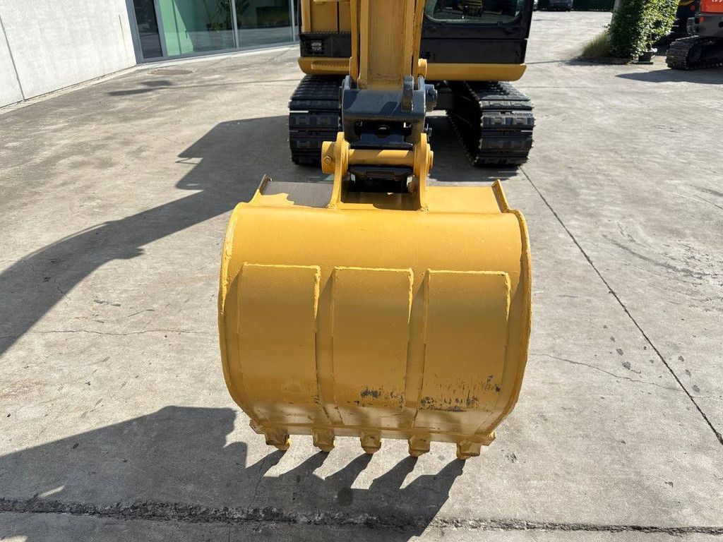 Midi excavator Caterpillar 305.5E2 Diesel 2018