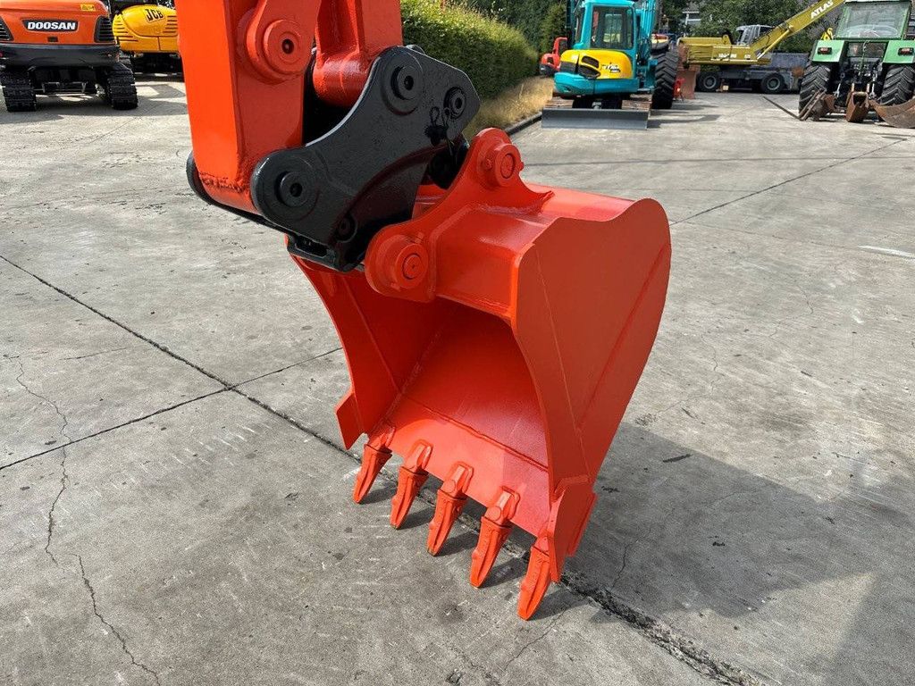 Midi excavator Kubota KX155-3SZ Diesel 2012