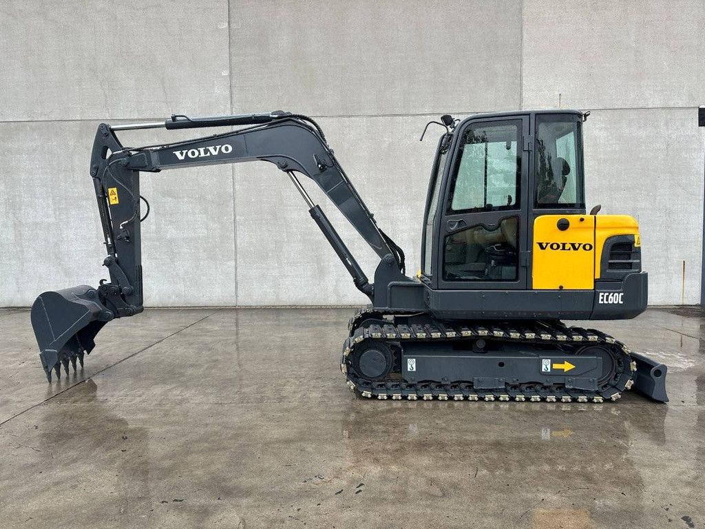 Midi excavator Volvo EC60C Diesel 2012