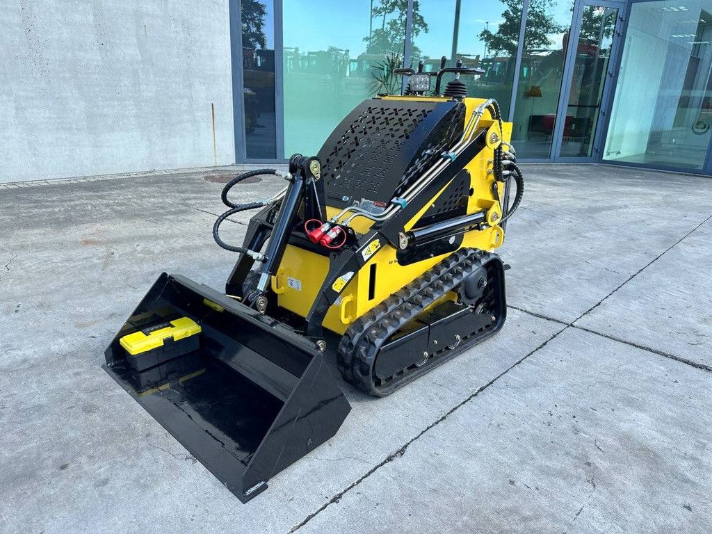 Crawler skid steer loader Delano T360 Petrol 2026