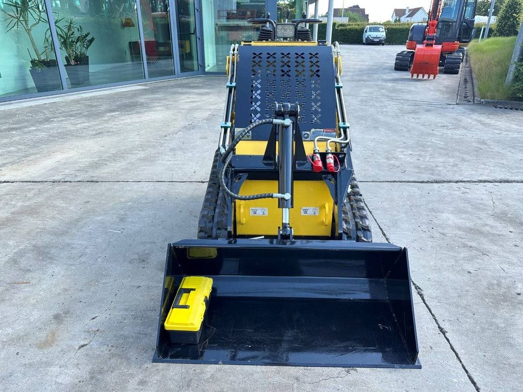 Crawler skid steer loader Delano T360 Petrol 2026