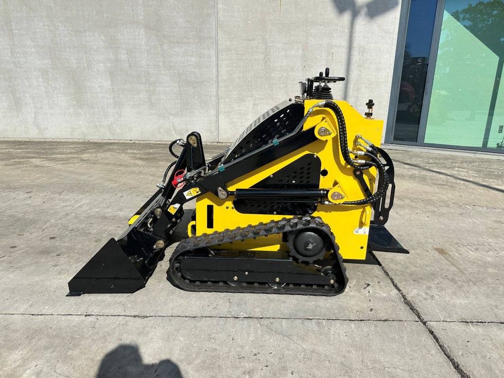 Crawler skid steer loader Delano T360 Petrol 2026