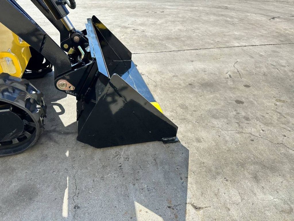 Crawler skid steer loader Delano T360 Petrol 2026