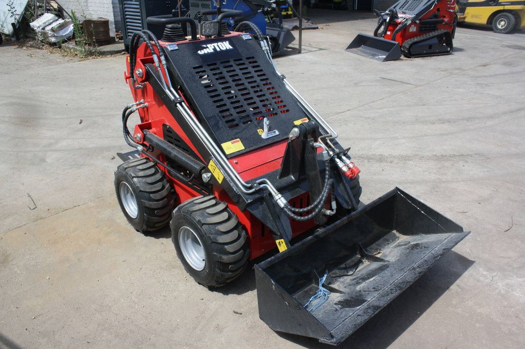 Skid steer loader Captok 323TZ Diesel 2014