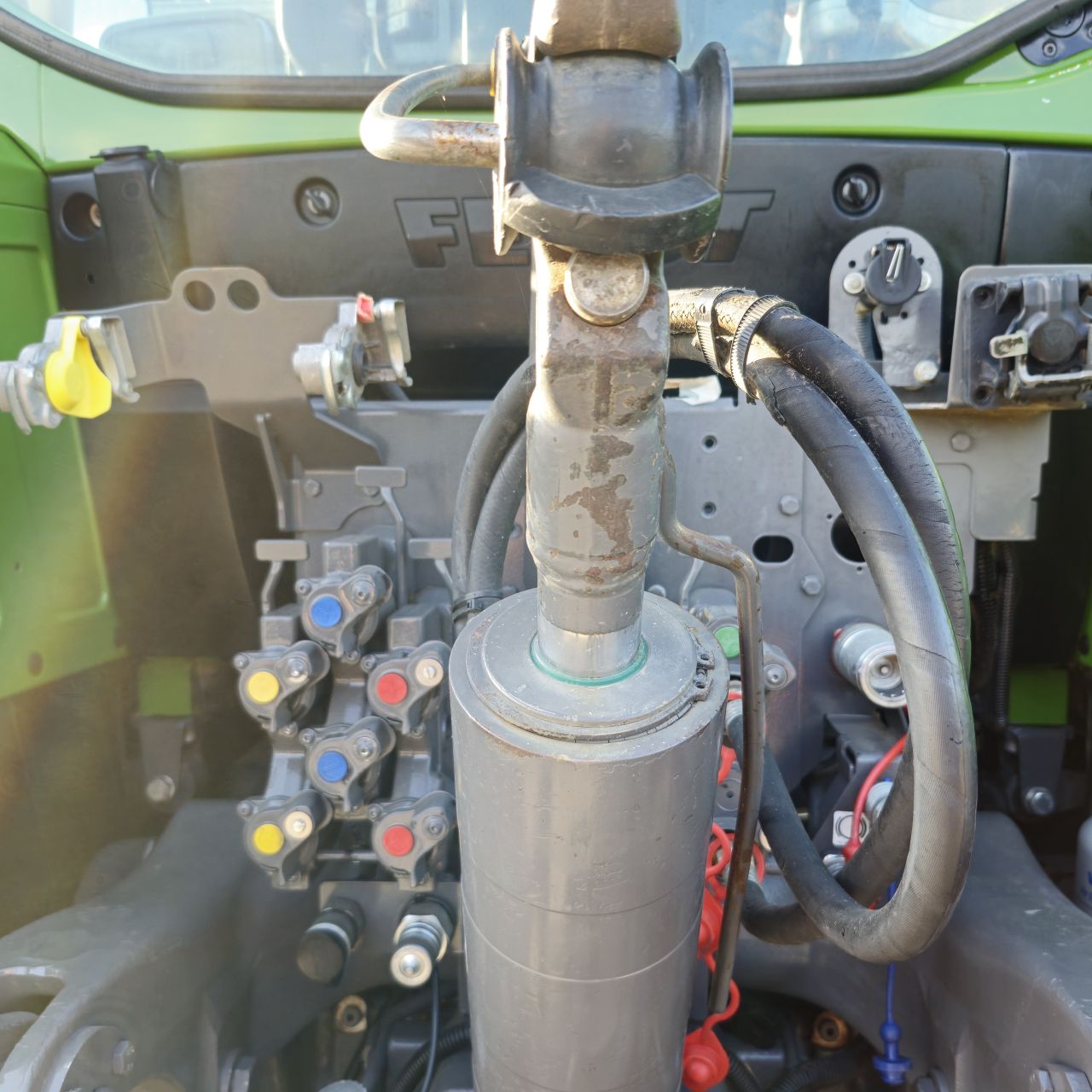 Fendt 718 Vario S4 profi plus