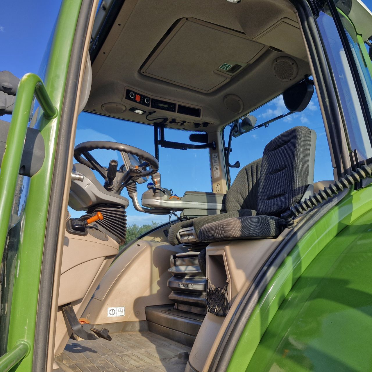 Fendt 718 Vario S4 profi plus
