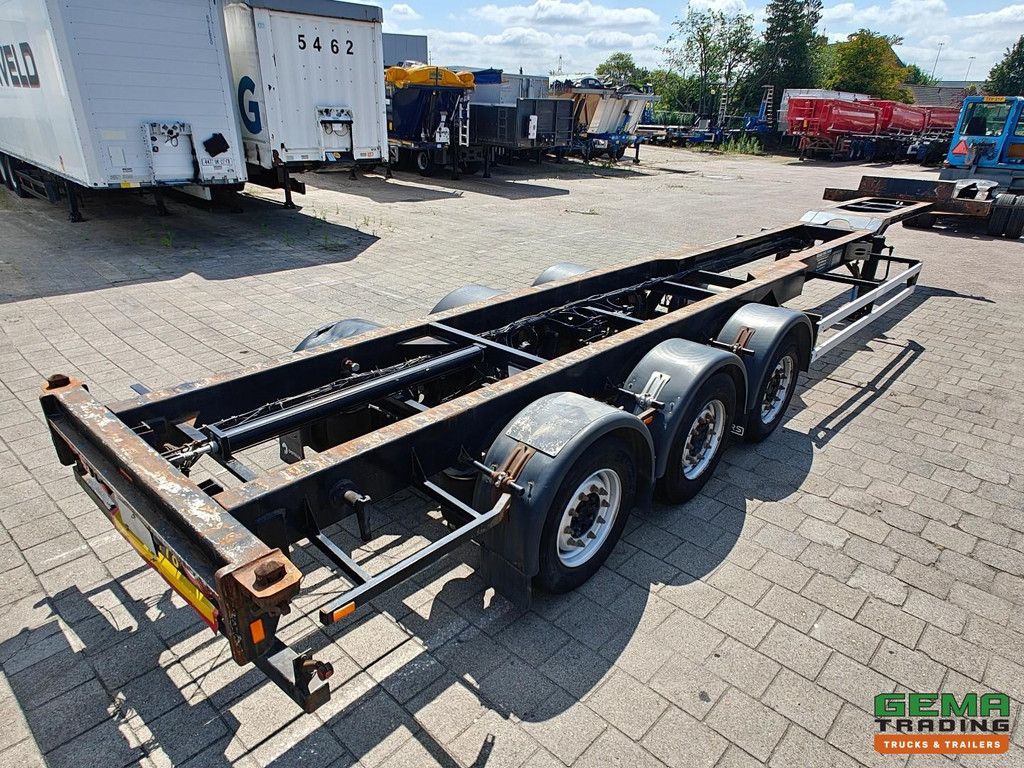 Renders RMOC 12 27CC 40/45FT - Rear Slider - 5140KG - Mercedes Axles Disc Brake