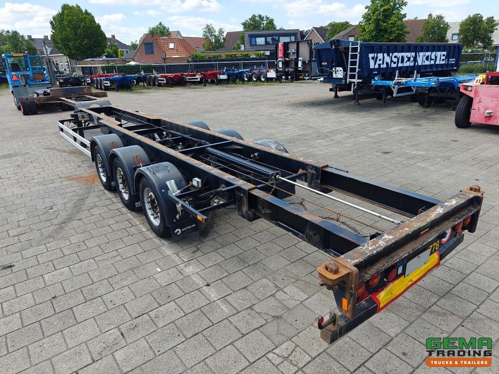 Renders RMOC 12 27CC 40/45FT - Rear Slider - 5140KG - Mercedes Axles Disc Brake