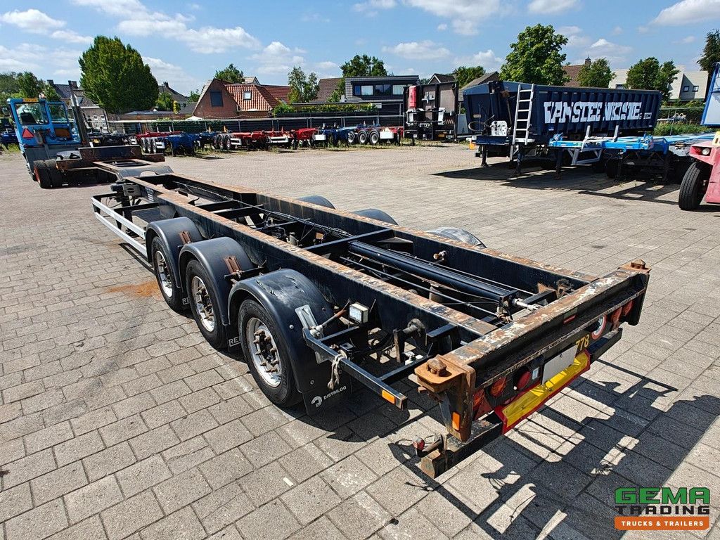 Renders RMOC 12 27CC 40/45FT - Rear Slider - 5140KG - Mercedes Axles Disc Brake