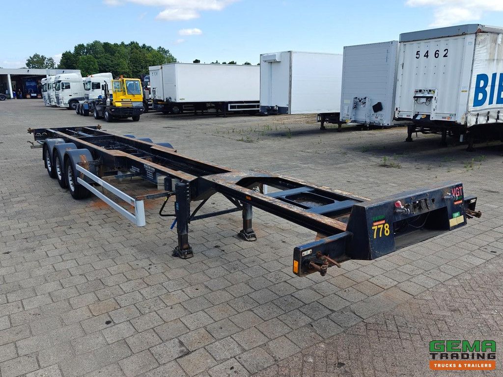 Renders RMOC 12 27CC 40/45FT - Rear Slider - 5140KG - Mercedes Axles Disc Brake