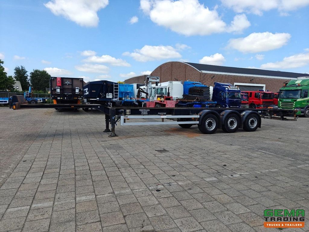 Renders RMOC 12 27CC 40/45FT - Rear Slider - 5140KG - Mercedes Axles Disc Brake