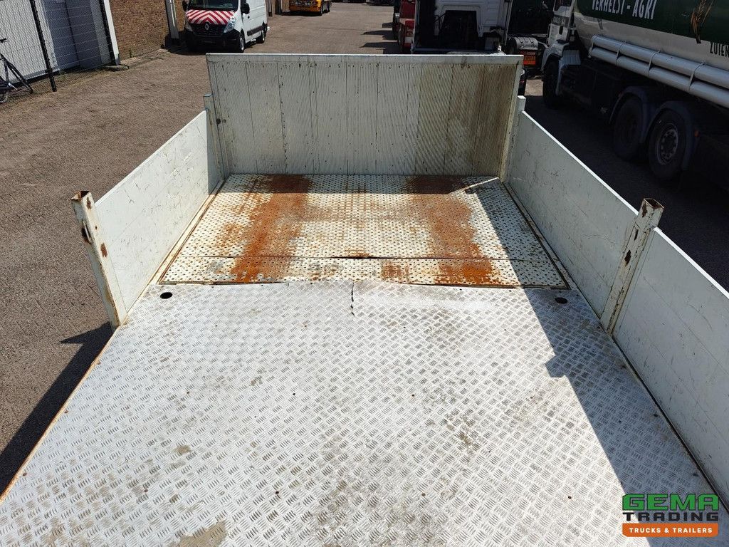 DAF LF 55.180 4x2 DayCab Euro4 - 14T - Hydraulic Loading Floor - Tool Pocket + CargoLock - Manual Transmission - 280,000 km