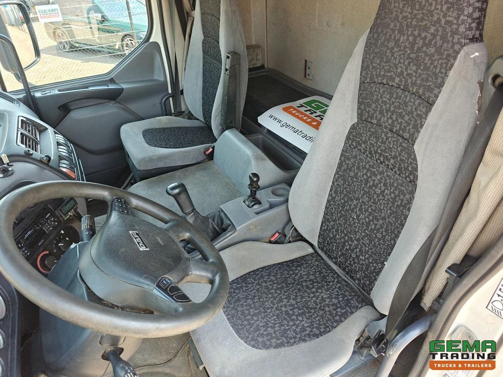 DAF LF 55.180 4x2 DayCab Euro4 - 14T - Hydraulic Loading Floor - Tool Pocket + CargoLock - Manual Transmission - 280,000 km
