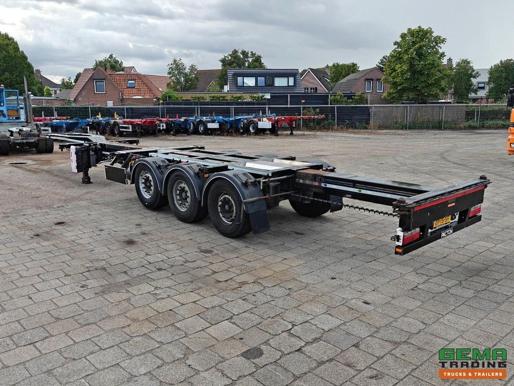 Pacton TXC343 MULTI - ADR - Edelstahl-Auffangwanne, 3-fach ausziehbar - Valx-Scheibenbremse - Liftachse - 5295 kg