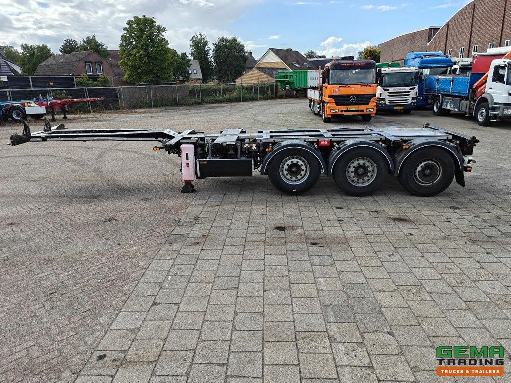 Pacton TXC343 MULTI - ADR - Edelstahl-Auffangwanne, 3-fach ausziehbar - Valx-Scheibenbremse - Liftachse - 5295 kg