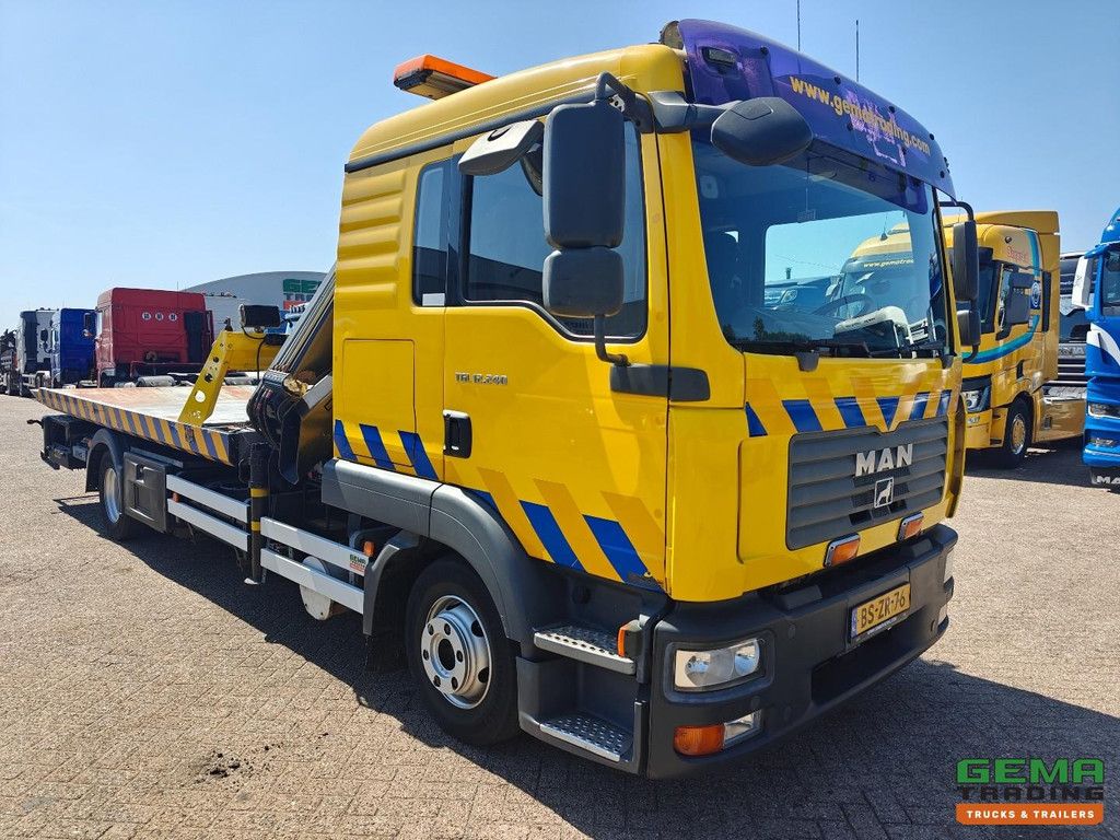 MAN TGL 12.240 4x2 Double Cab (6 pers) Euro 4 - Hiab122F3 + Omarz Platform + Omarz Brill 3000KG + Double Winch + Remote Control - Equalizer