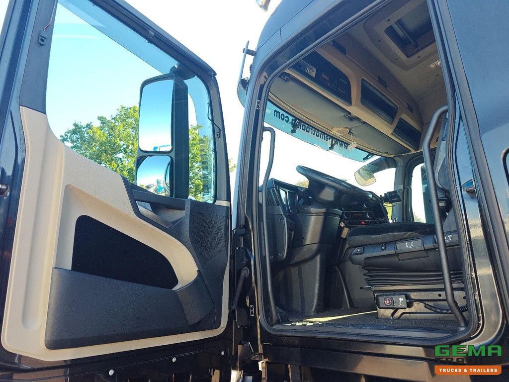 Mercedes-Benz Actros 1842 4x2 BigSpace Euro5 - 13L - Skirts - NL truck