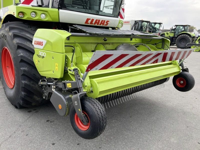 Claas PICK UP 300 PROFI CONTOUR