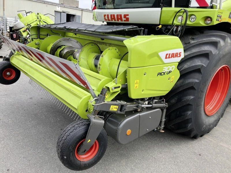 Claas PICK UP 300 PROFI CONTOUR