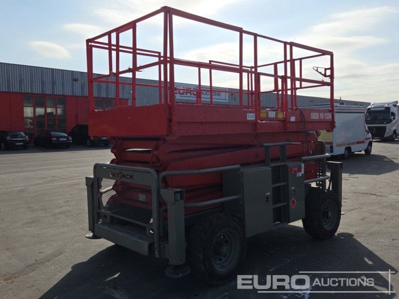 Skyjack SJ8841