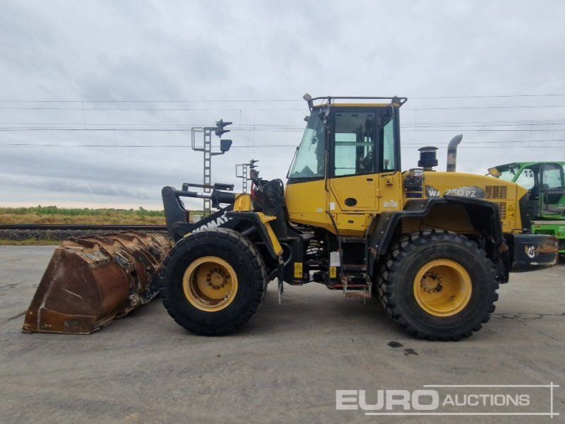 Komatsu WA250