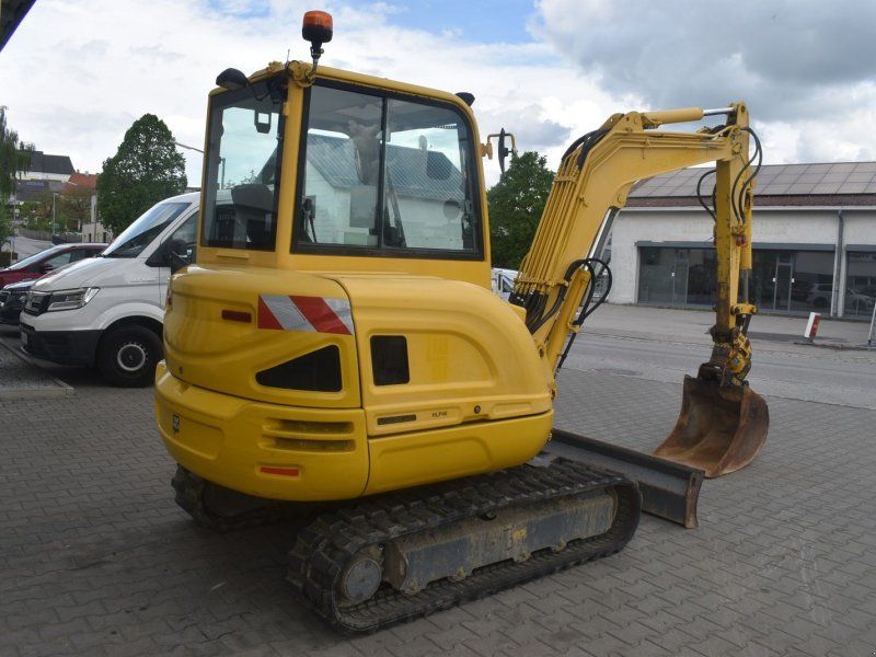 Takeuchi TB240 mit Powertilt