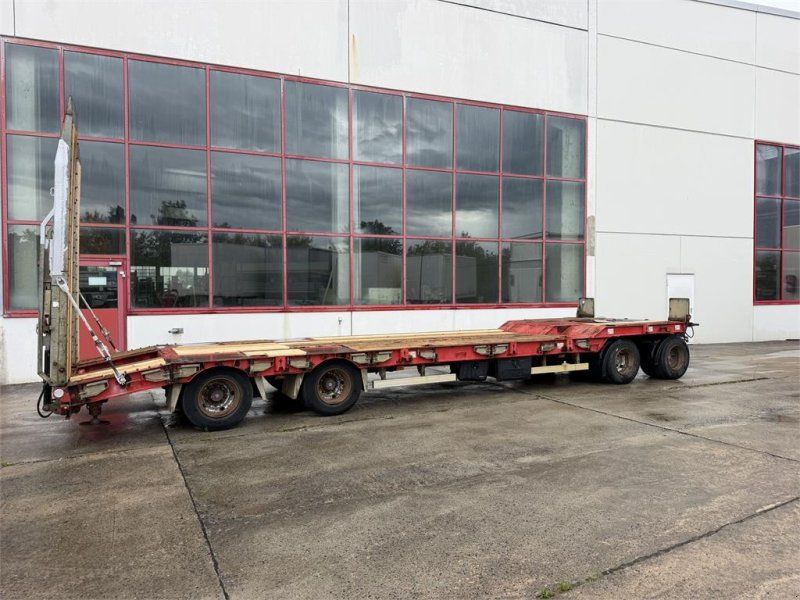 Humbaur T4 4 Achs Tieflader