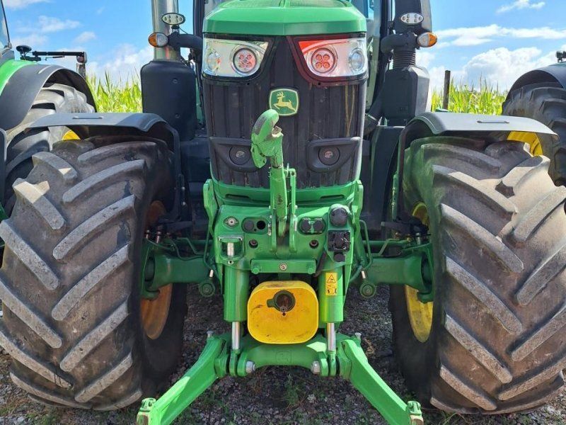 John Deere 6R 250