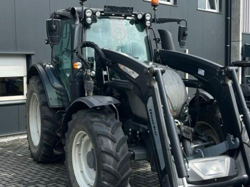 Valtra N 114