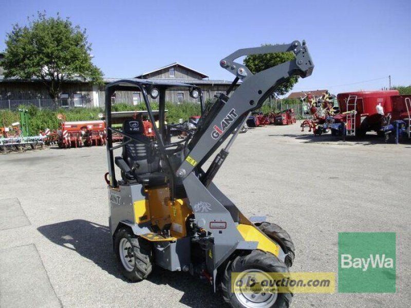 Giant G1200 #887