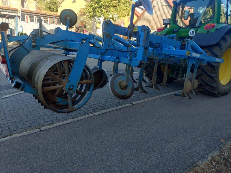 Lemken Thorit 8/300