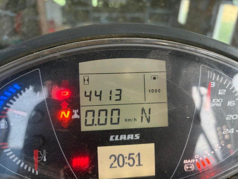 Claas Axion 810 CIS+