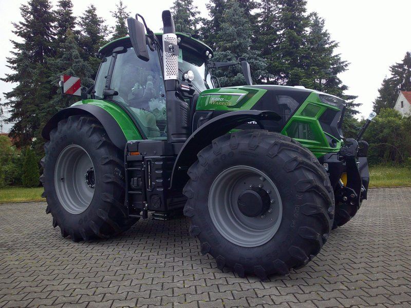 Deutz-Fahr Agrotron 6180 TTV stufenlos Komfort-Ausstattung