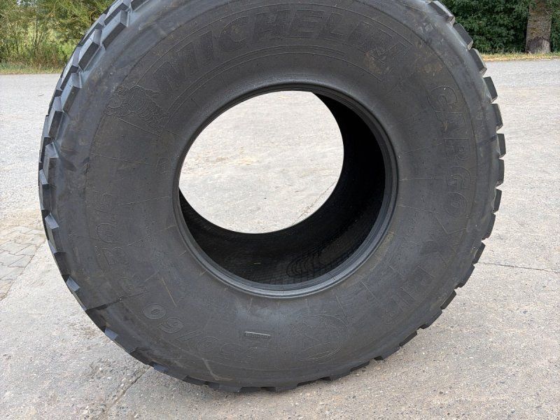 Michelin 750/60 R30.5