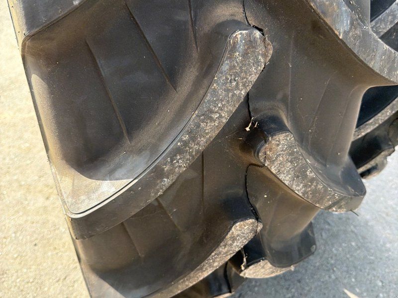 440/65 R28