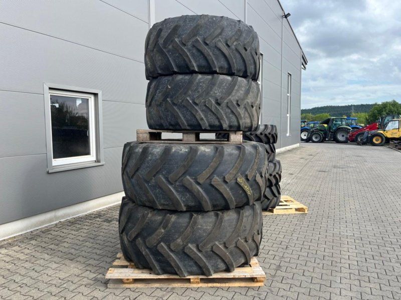 Mitas 710/65R38 + 600/65R28