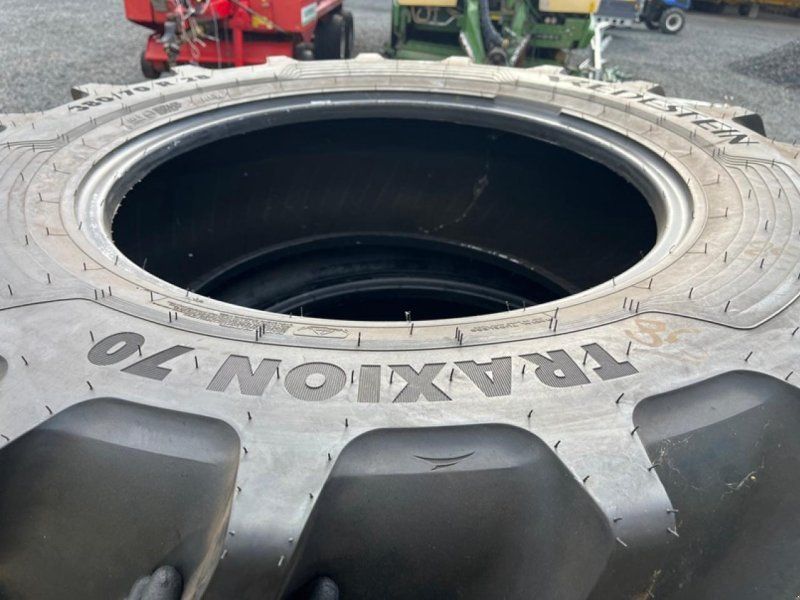 Vredestein 380/70R28 + 480/70R38