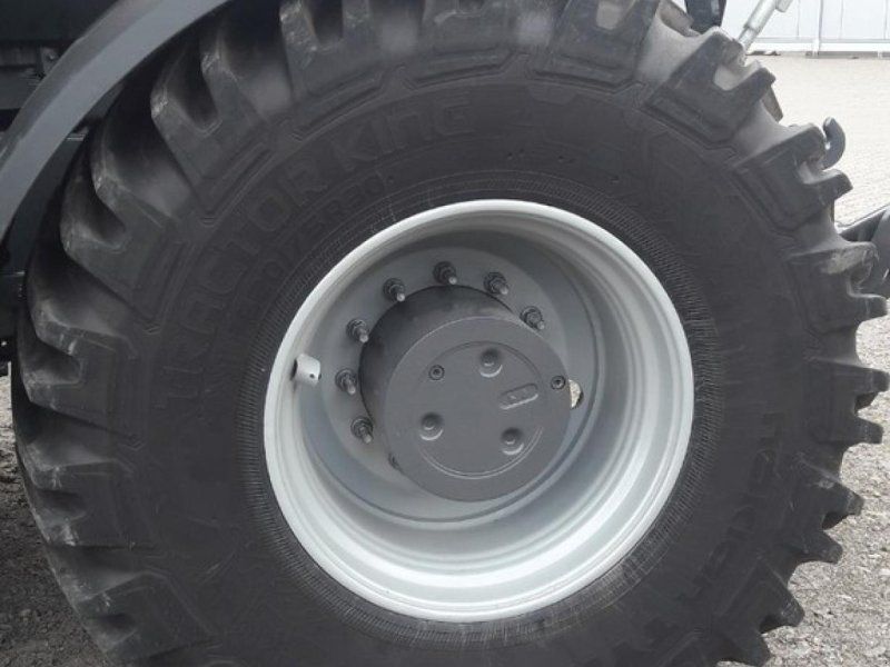 BEREIFUNG NOKIAN TRACTOR KING