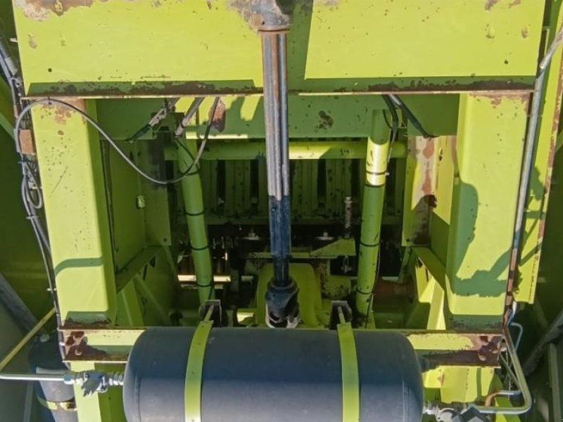 Claas Quadrant 2200