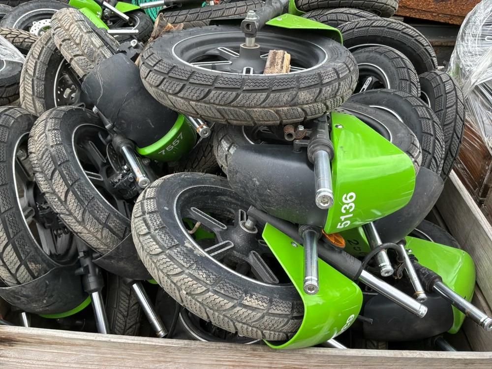 Super Soco Cux Front Wheels in Stock (12x)