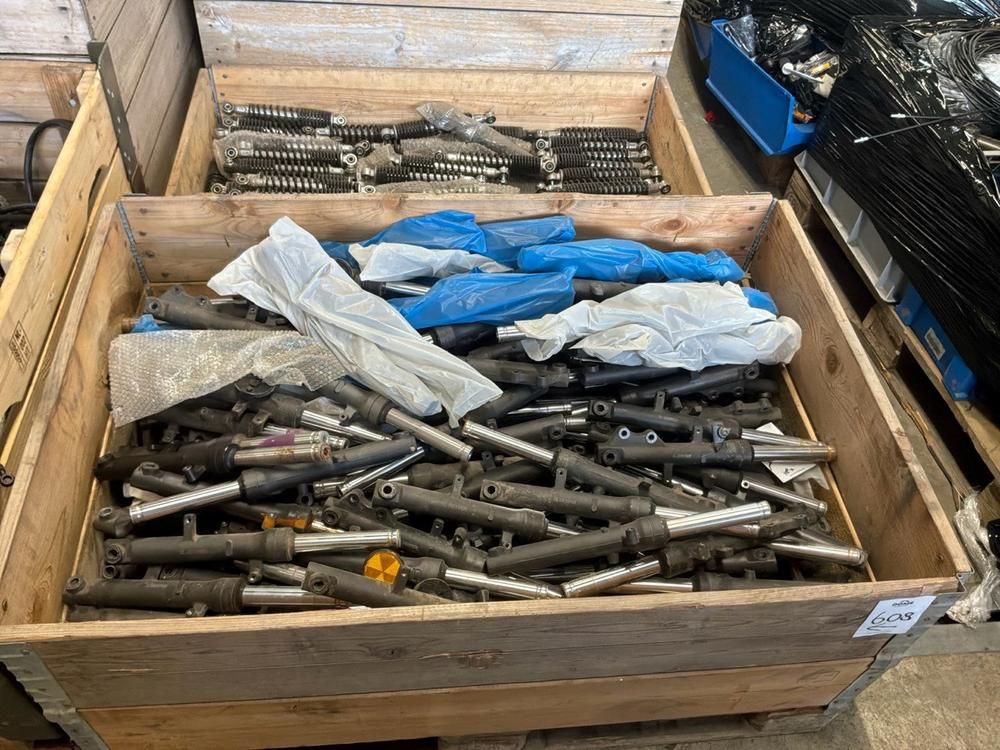 Super Soco Cux shock absorbers, front fork legs, chargers, wiring harnesses, brake systems (18x)