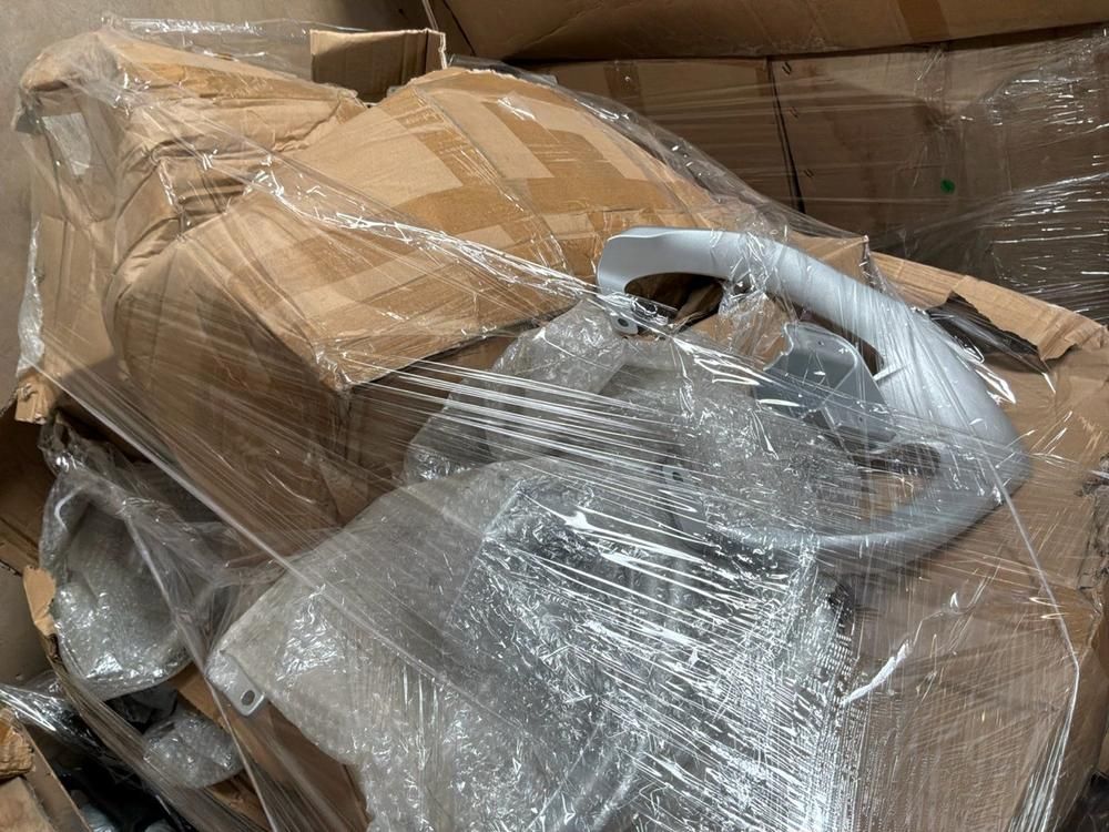 Super Soco Cux handlebars, metal rear racks, chargers, buddy boxes, covers (14x)