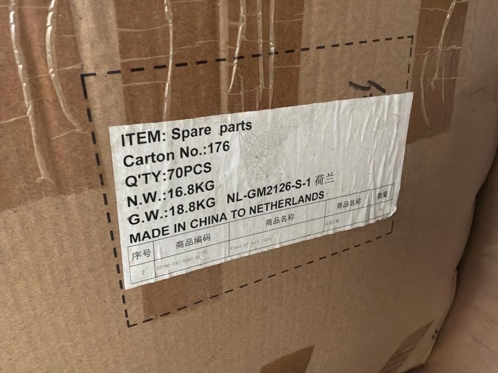 Super Soco Cux fenders, T-bars, side panels, wheels, handlebar forks, handlebar columns, rear and front light covers (21x)