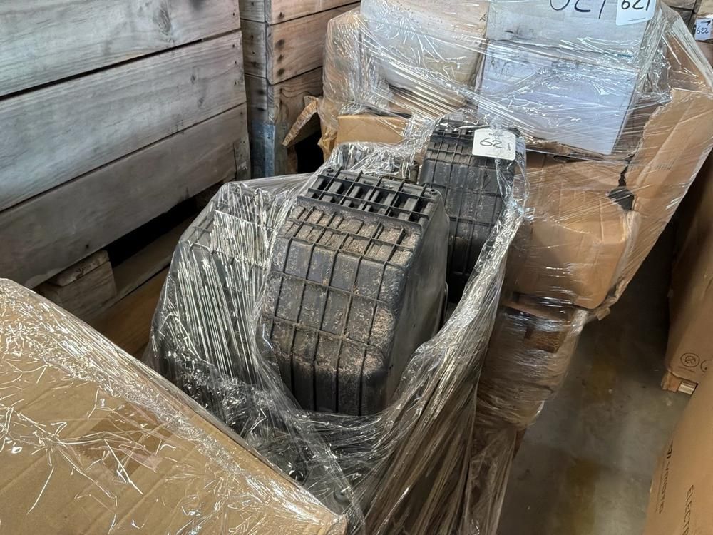 Super Soco Cux front windshield, wiring harnesses, brake pads and cables, hairnets, kickstands, controllers, chargers (18x)