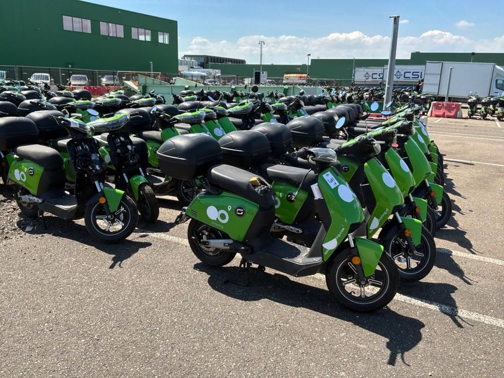 Super SOCO CUx electric fixer upper and salvage scooters (20x)